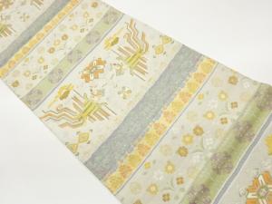 横段に花鳥模様織出し袋帯